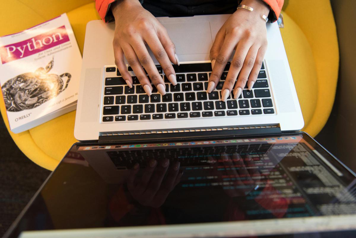 Python pour débutants : par où commencer en 2025